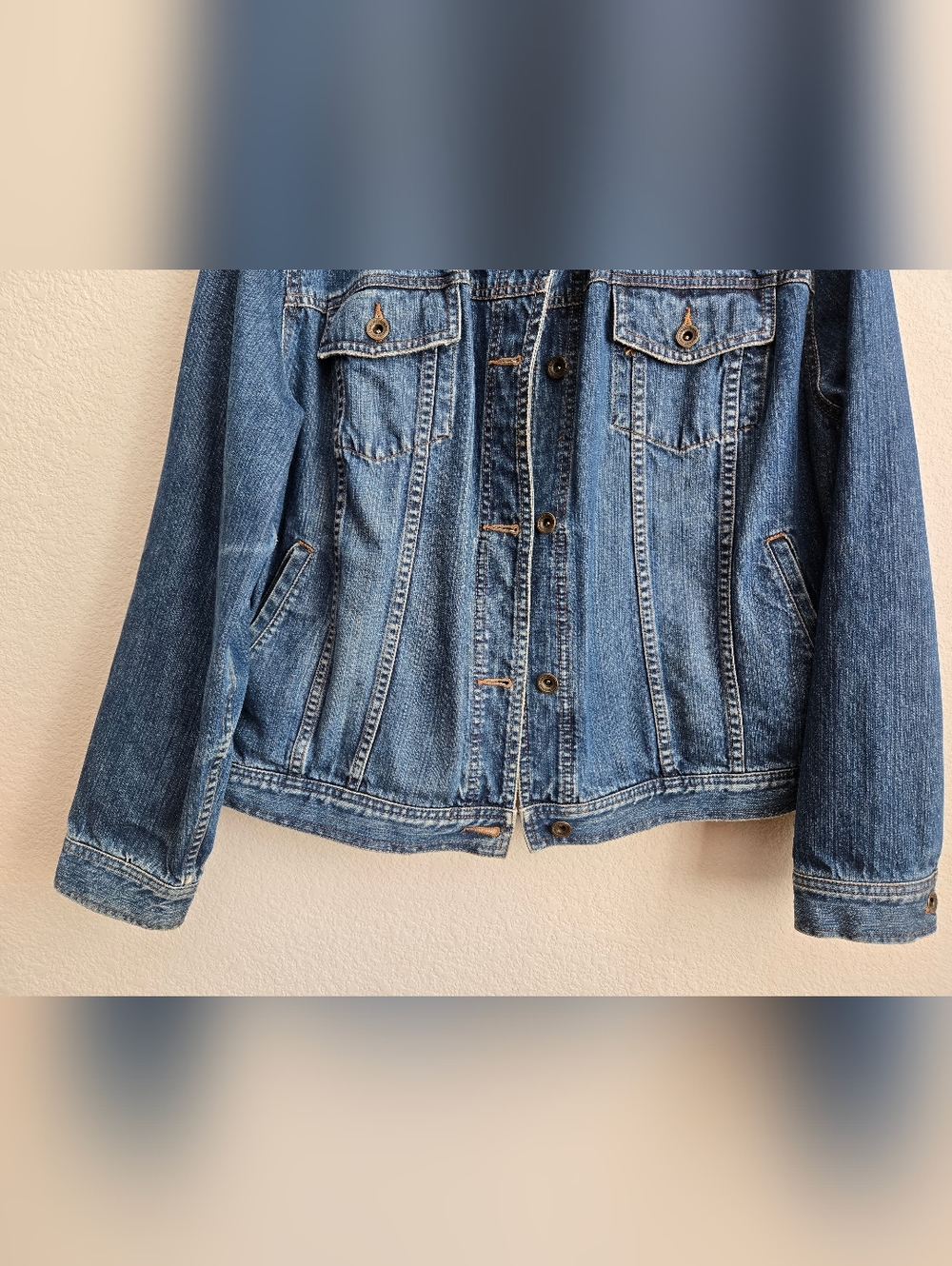 Lauren Jeans Co. Denim Womens Cowgirl Jacket All Cotton 2 Hidden Pockets Inside - Picture 3 of 11